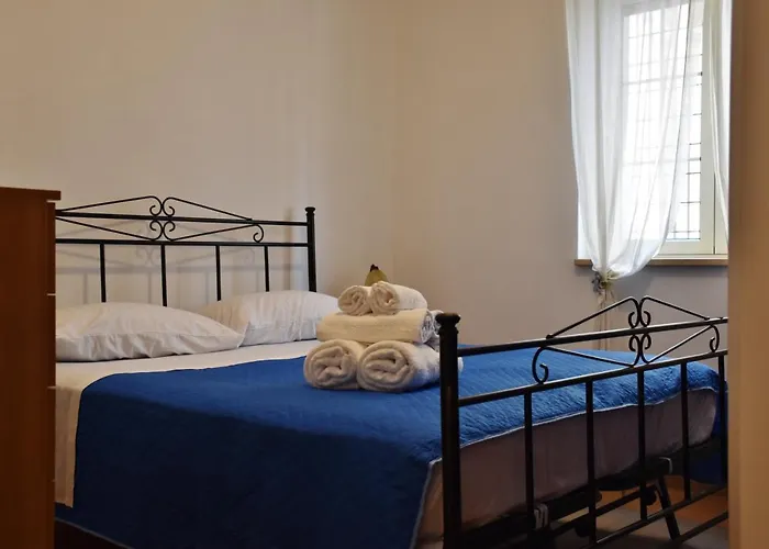 Residenza Le Sirene Дом отдыха Санта-Доменика